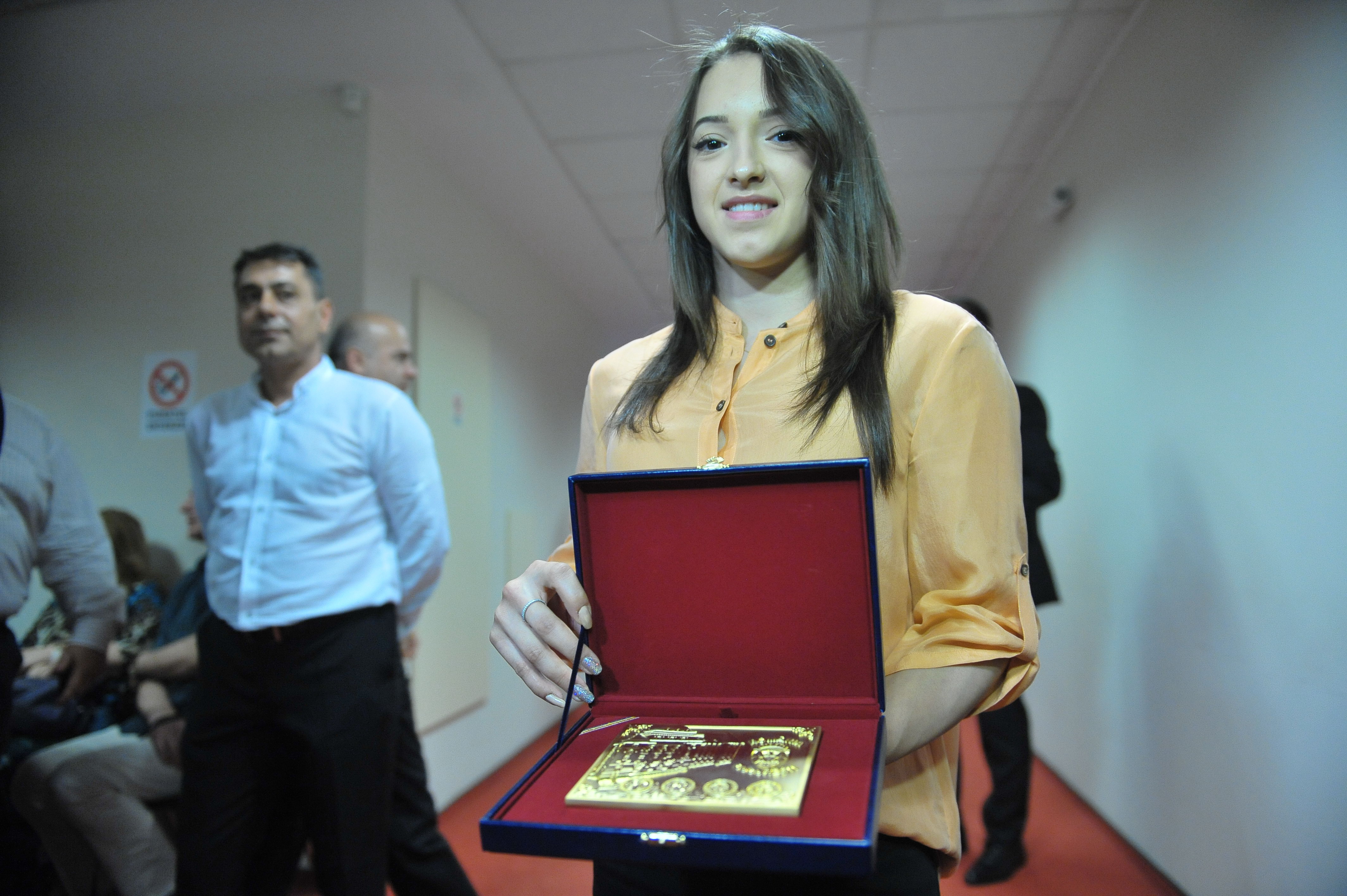 GALERIE FOTO/ Gimnasta Larisa Iordache, cetăţean de onoare al Capitalei