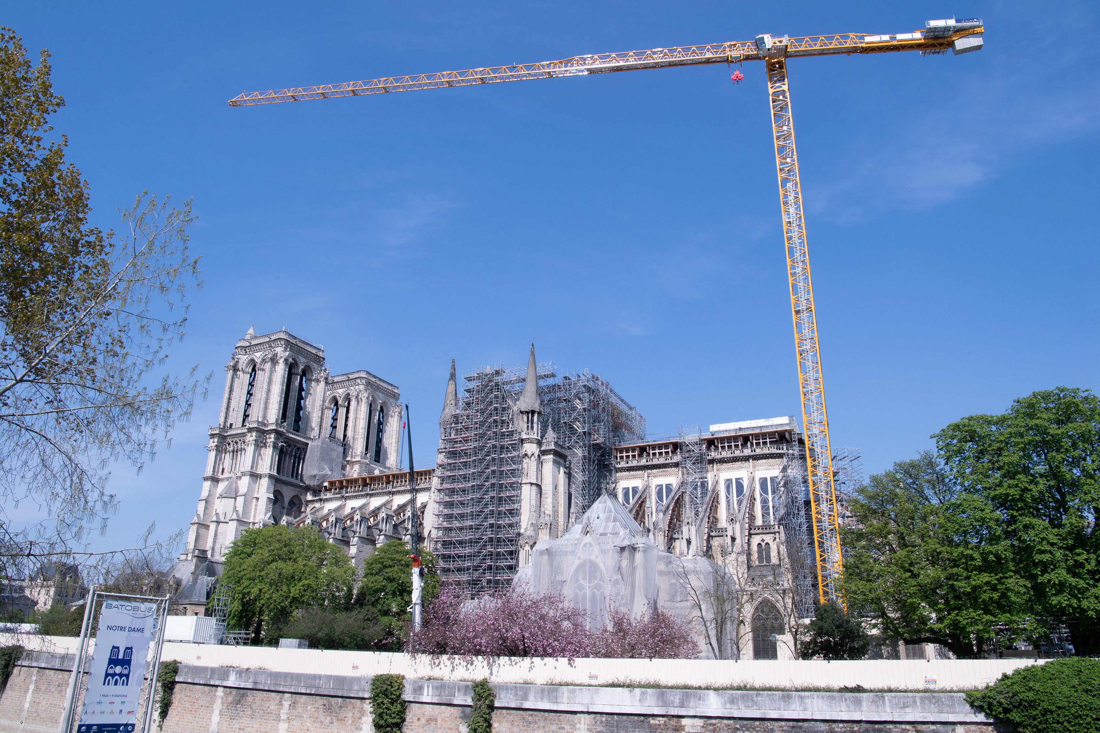 Cum arată Catedrala Notre-Dame, la un an de la incendiul devastator. O mică slujbă va fi ținută în Vinerea Mare a catolicilor