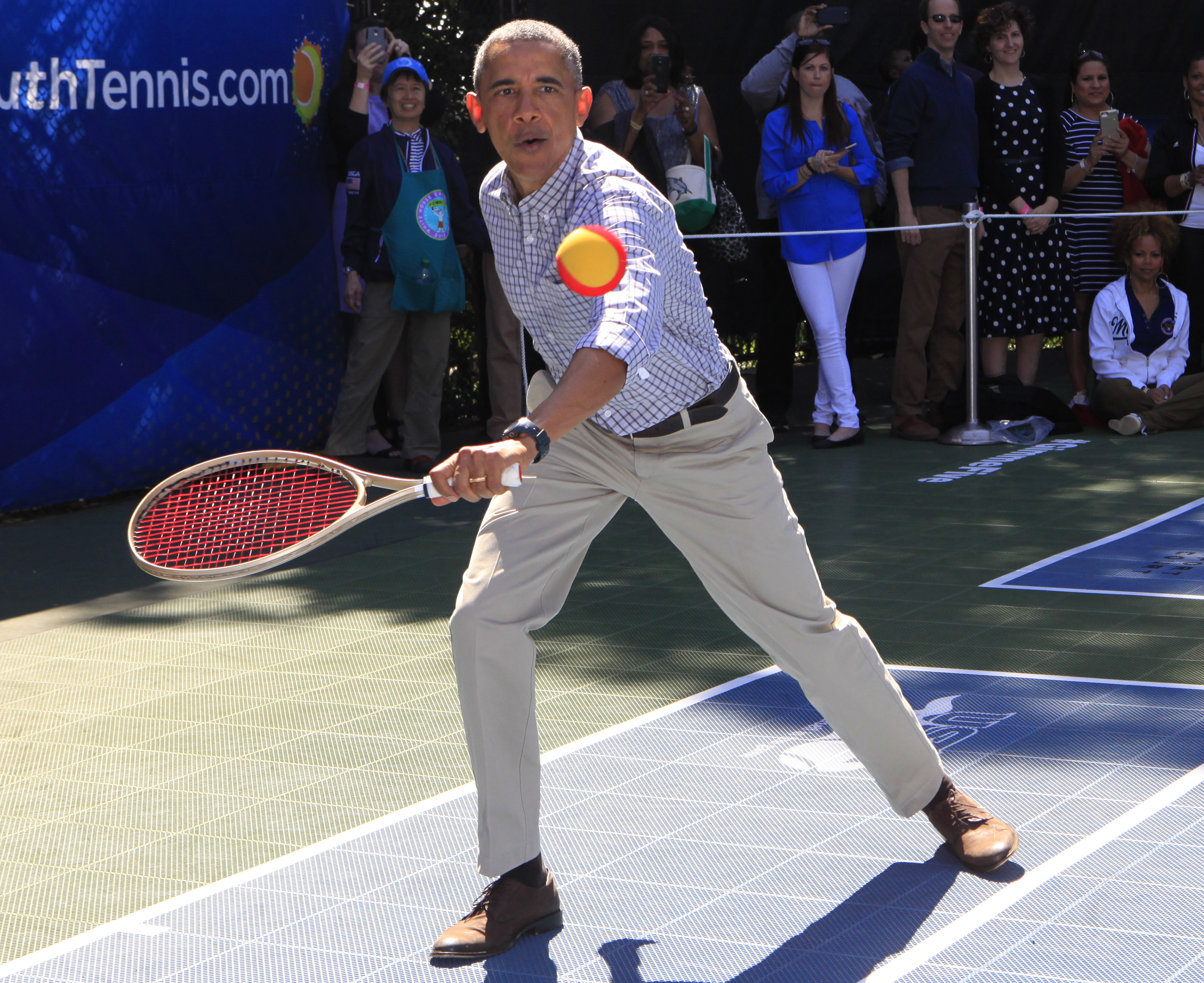 Spectacol la Casa Albă! Barack Obama a jucat tenis cu Caroline Wozniacki, apoi a dat-o pe baschet / GALERIE FOTO & VIDEO