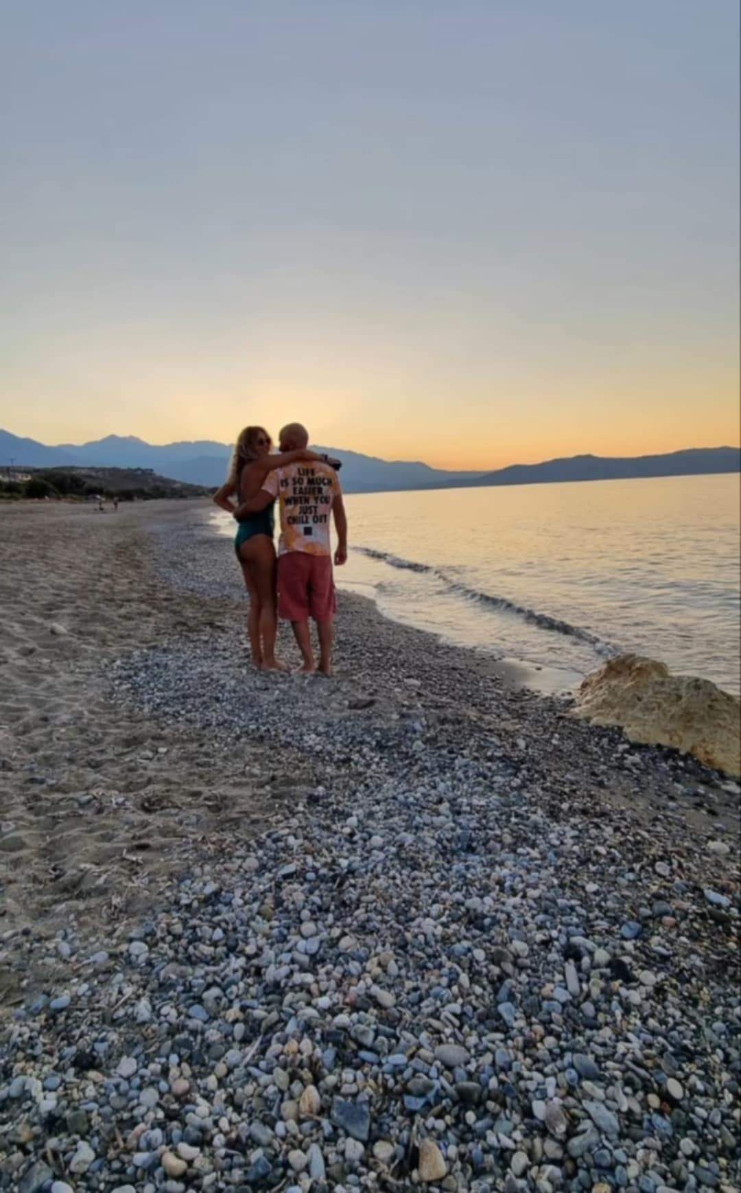 Anca Țurcașiu, noi imagini cu iubitul ei. Cum au fost surprinși la plajă. „Mă duc cu gândul că aș putea trăi mereu acolo unde este vară mereu”