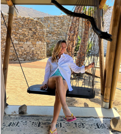 Simona Halep, vacanță în Grecia. Imagini cu sportiva relaxându-se alături de Toni Iuruc