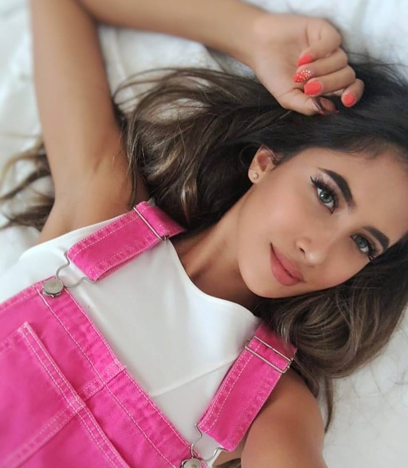 FOTO/ Melisa, fosta concurentă X Factor, succes internațional cu piesa "Will carry on"