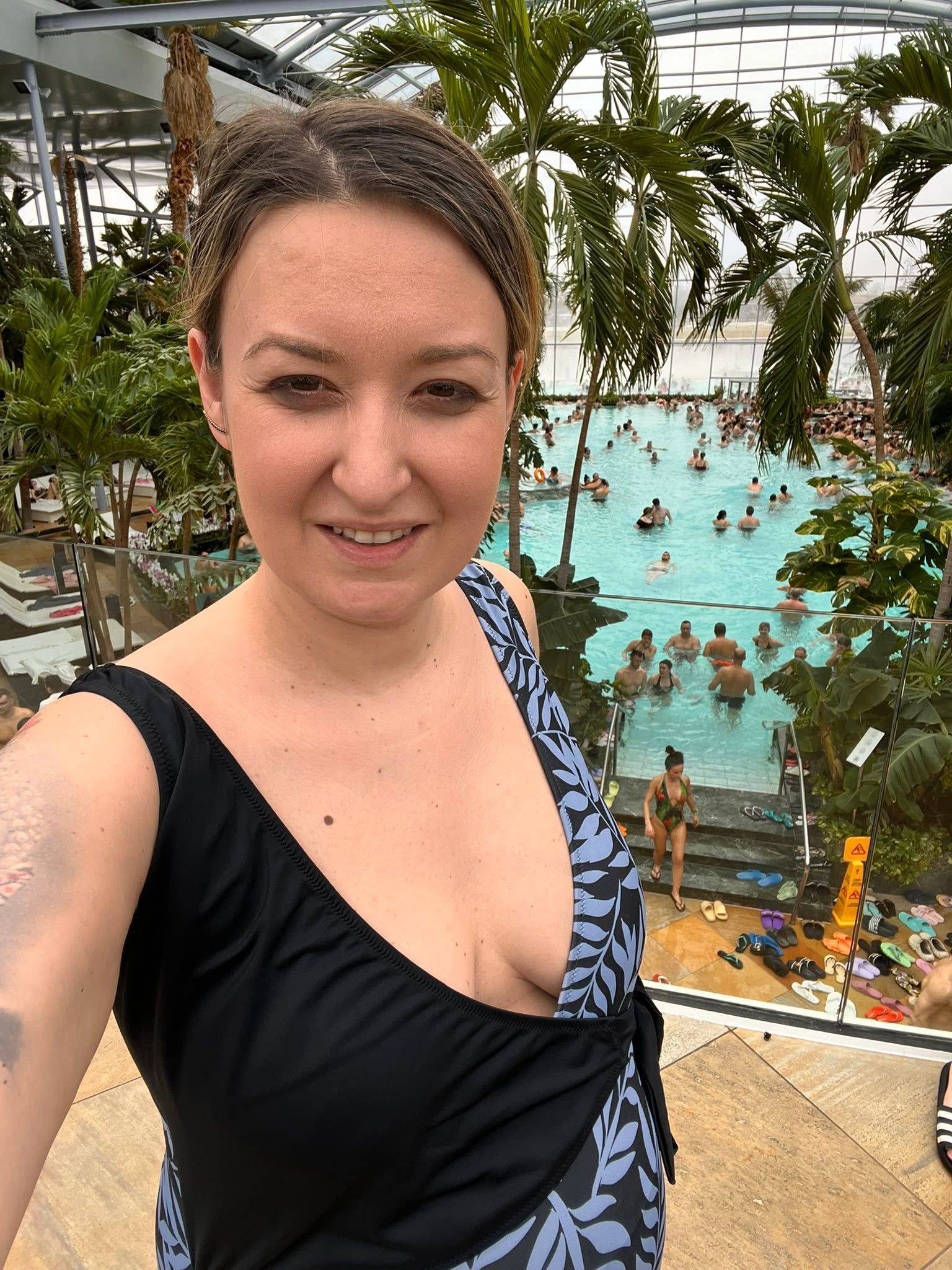Cum arată Chef Roxana Blenche în costum de baie, după ce a slăbit 25 de kilograme. Regula pe care o respectă în fiecare dimineață