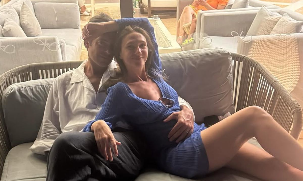 Mesajul lui Radu Vâlcan pentru Adela Popescu, care a împlinit 39 de ani: „Îți doresc să mă iubești la fel”. Fanii au reacționat