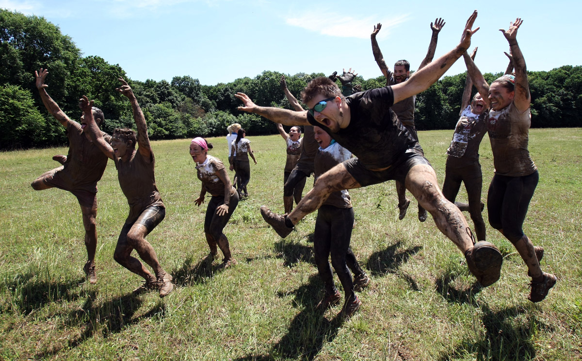 Marea noroială! Fotoreportaj Ultimate Mudness 2015, din Pădurea Motoc, de la Mogoșoaia