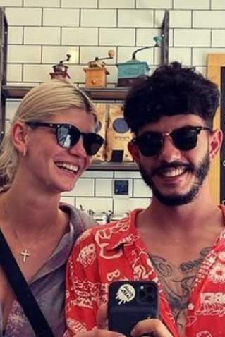 Laura Giurcanu a fost surprinsă în mall cu iubitul la doar o zi după sărutul pasional cu Aris Eram. Idila cu fiul Andreei Esca a fost de scurtă durată
