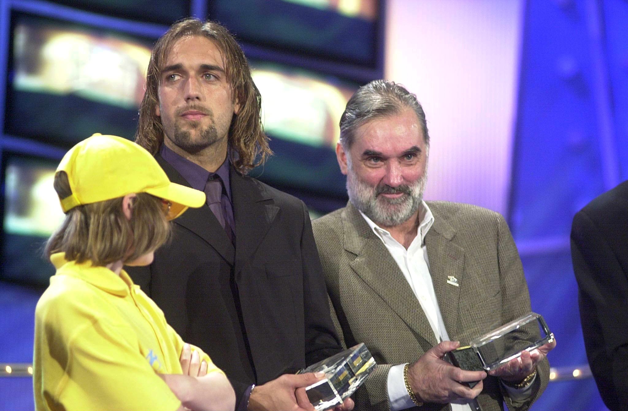 10 ani fără George Best, cel mai talentat fotbalist britanic din istorie! ”Am avut doar trei lucruri în viață: fotbal, femei și alcool!”
