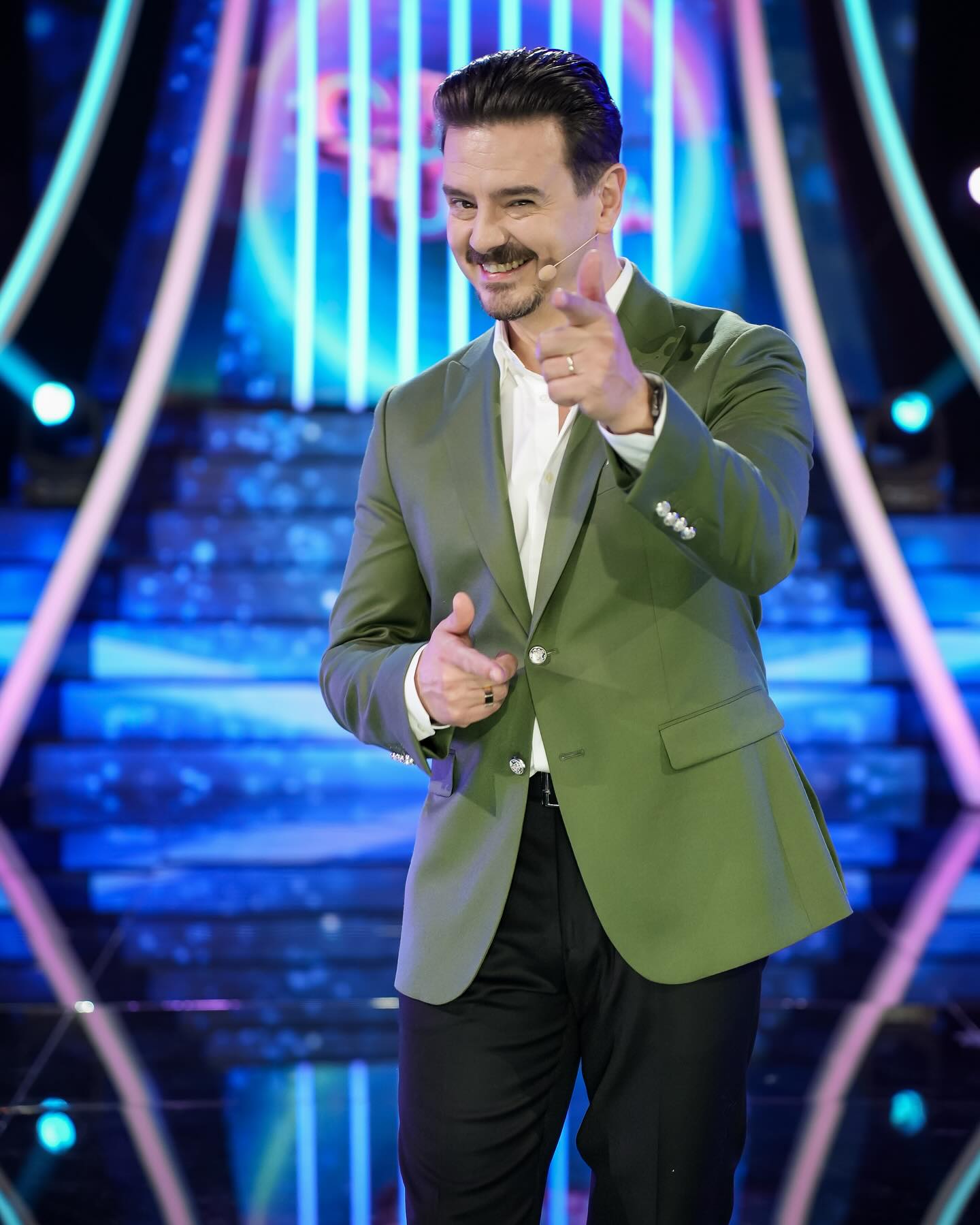 Prin ce a trecut Mihai Petre înainte de mutarea în casă nouă. „Nu sfătuiesc pe nimeni. Au fost niște luni wow!”