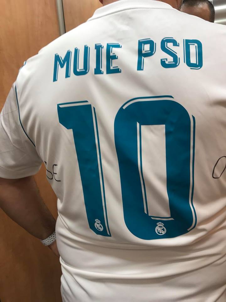 Cine este românul care a afișat mesajul obscen anti-PSD pe ”Santiago Bernabeu”. Tiberius Burcea a făcut judo timp de 15 ani
