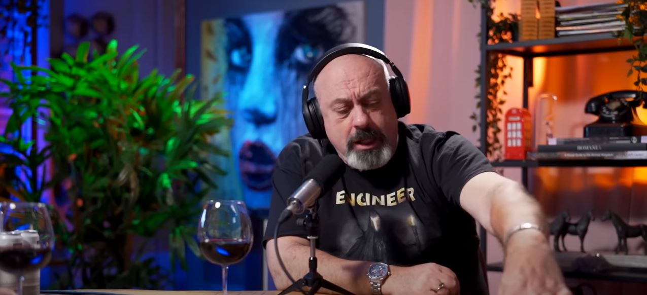 Cu ce se ocupă, de fapt, Dragoș Moștenescu în Londra. Colegul Emil Mitrache, din La Bloc, l-a dat de gol. „Am fost convins că se înhamă la ceva foarte greu”
