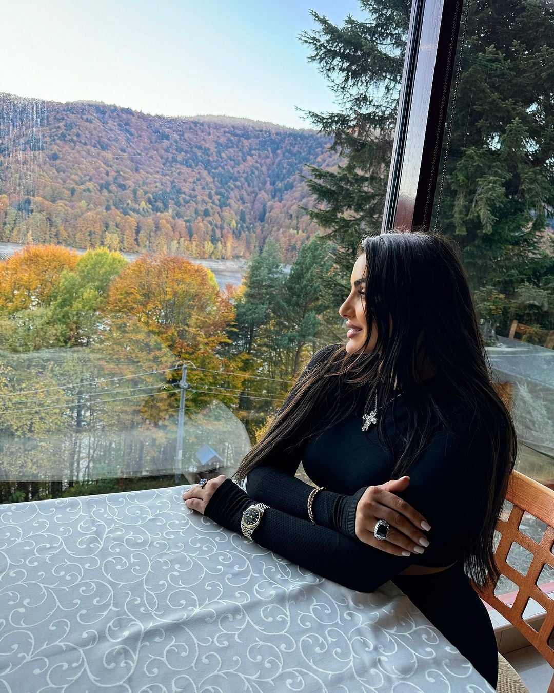 Răspunsul pe care l-a dat Larisa Popa când a fost întrebată despre iubitul din Dubai: „Chiar m-a deranjat! Sincer, știi ceva?”
