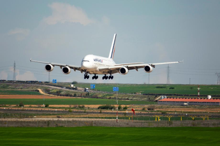 Aeroportul care nu are niciun călător, dar este aglomerat. Care este explicația