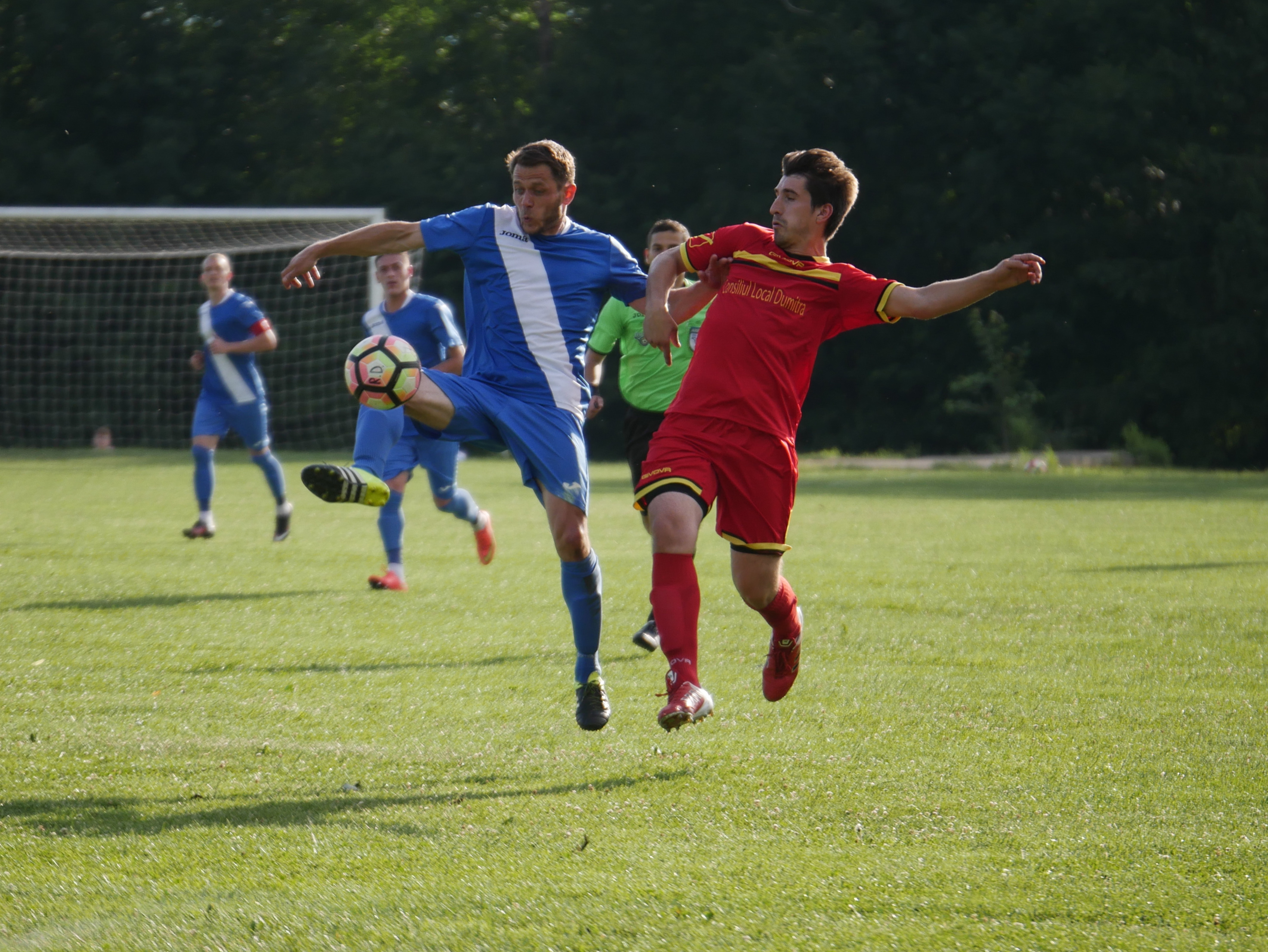 EXCLUSIV | Incredibila poveste a fotbalistului călugărit care a lepădat haina monahală și s-a căsătorit. Două iubiri mai presus de cea de Dumnezeu | FOTO&VIDEO