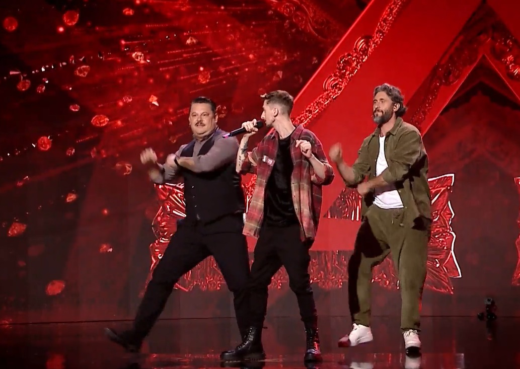 Mihai Bobonete și Dragoș Bucur, show la „Românii au talent”. Au cântat și dansat pe scenă, pe una dintre melodiile Andrei