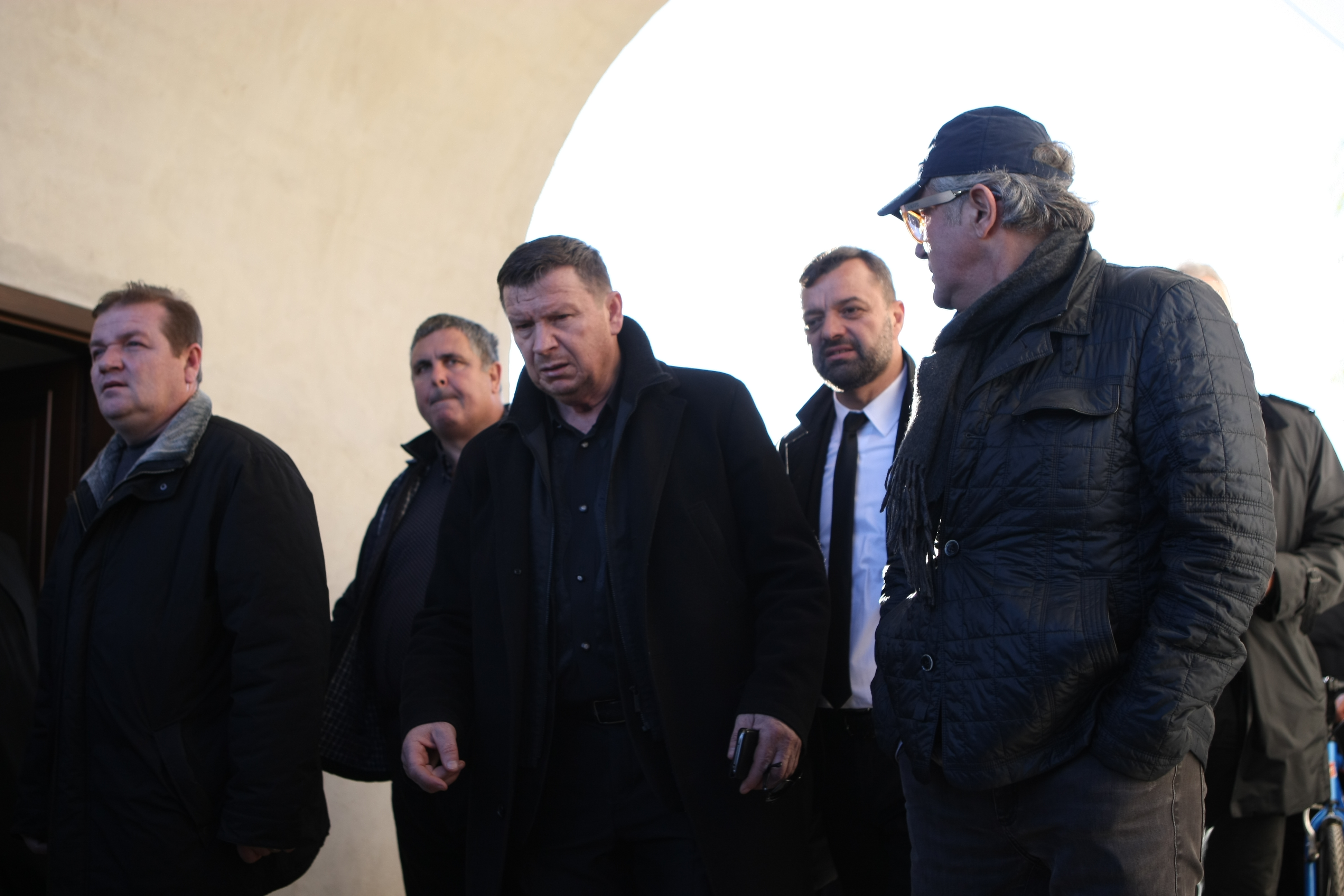 Daniel Prodan a fost înmormântat, azi, la cimitirul Sf. Ilie din Voluntari. Promisiune în lacrimi făcută de Gică Popescu: ”Îți vom îndeplini visul” | GALERIE FOTO