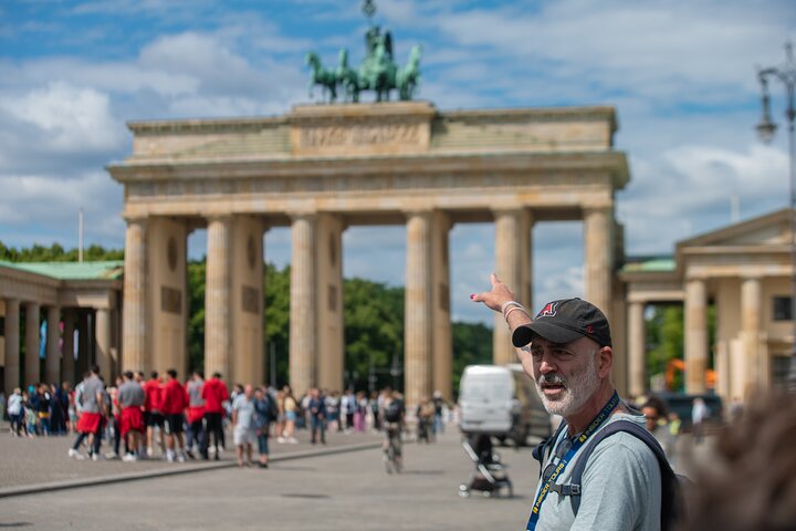 Topul „celor mai bune experiențe 2026”: pe locul 1 se află o activitate într-un oraș european, care costă mai puțin de 20 de lei