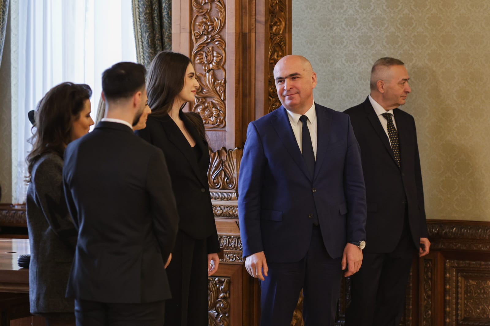 De ce a lipsit Ianis Hagi de la Palatul Cotroceni, unde Gică Hagi a fost decorat de Ilie Bolojan