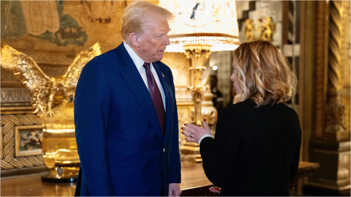 Giorgia Meloni i-a făcut o vizită surpriză lui Donald Trump, la reședința sa din Florida. „Sunt aici cu o femeie fantastică” 
