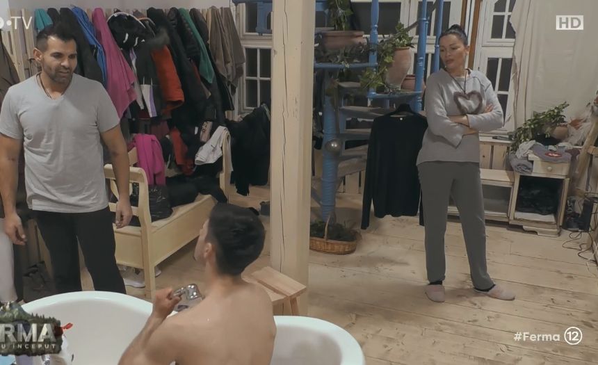 Ce au făcut Brigitte Sfăt și Florin Pastramă în baie, după ce el a pierdut duelul pentru postul de fermier șef | FOTO