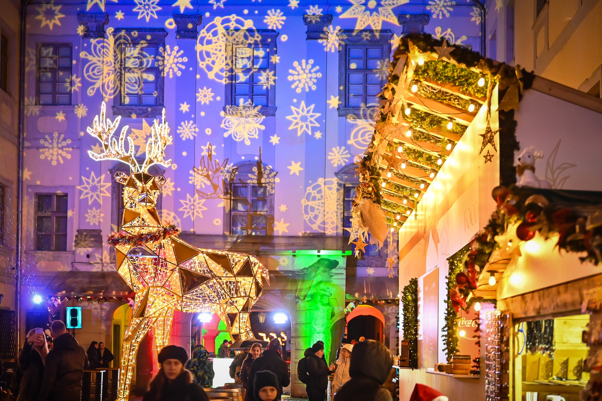 FOTO. Cum arată târgul de Crăciun de la Sibiu și care sunt principalele atracții din acest an