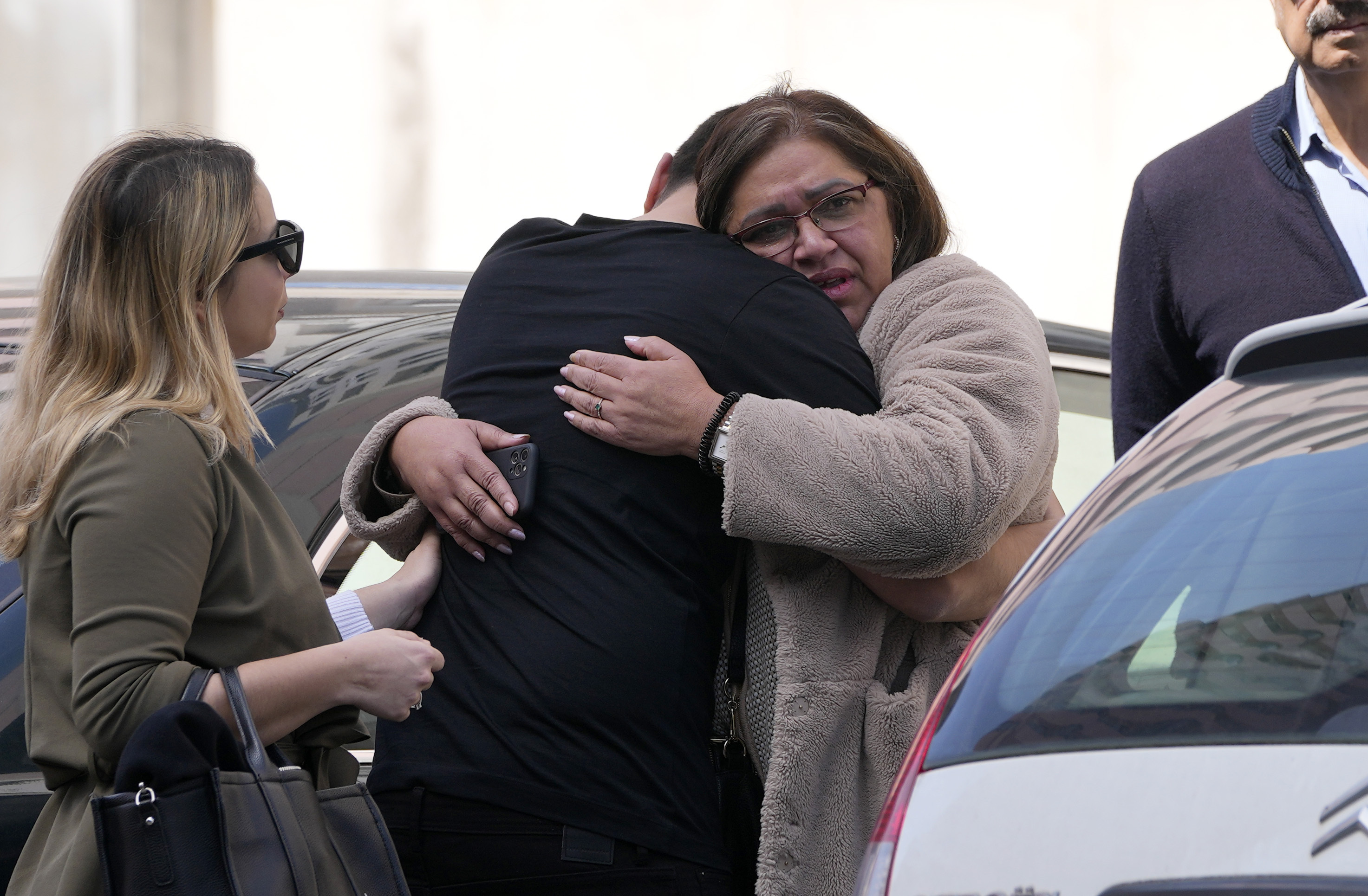 Cel puțin doi oameni, uciși într-un centru musulman din Lisabona, în urma unui atac armat