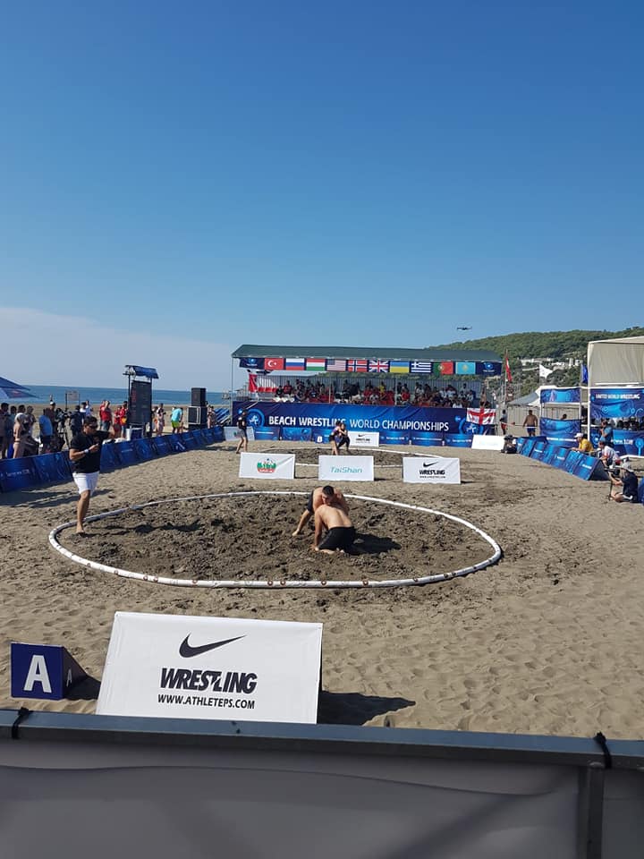 Avem cele mai tari fete la luptele pe plajă! Sport olimpic din 2020. Rezultatele de la Mondiale | FOTO