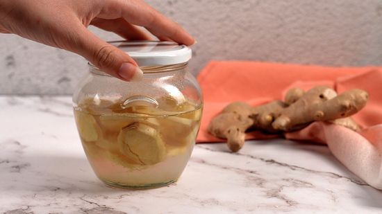 Store ginger in water [wikiHow]