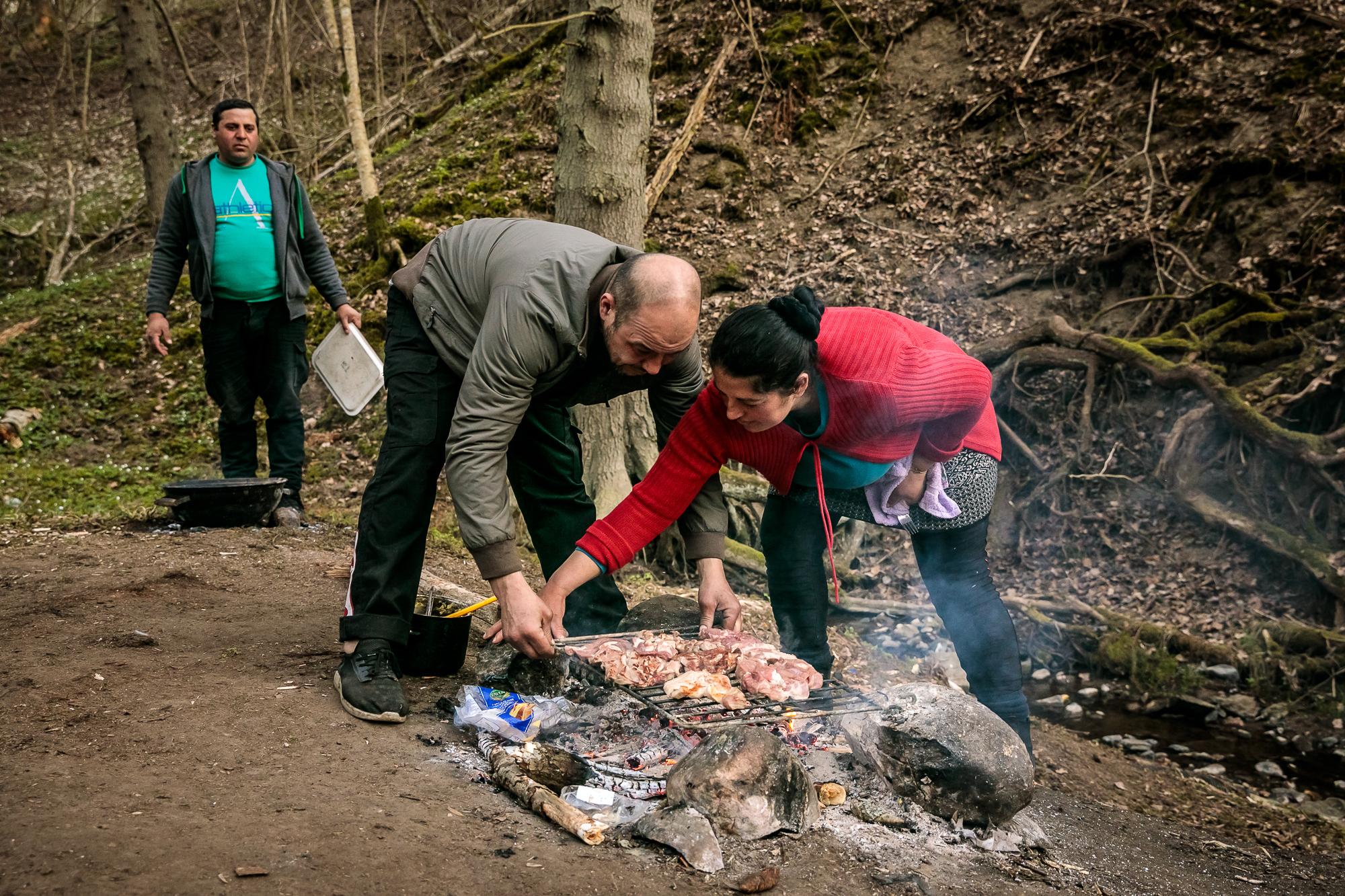 În căutarea lui Gică - românul omorât într-un parc din Huskvarna, Suedia, de doi adolescenți. Paște în pădure cu cei mai nevoiași dintre compatrioți (1)