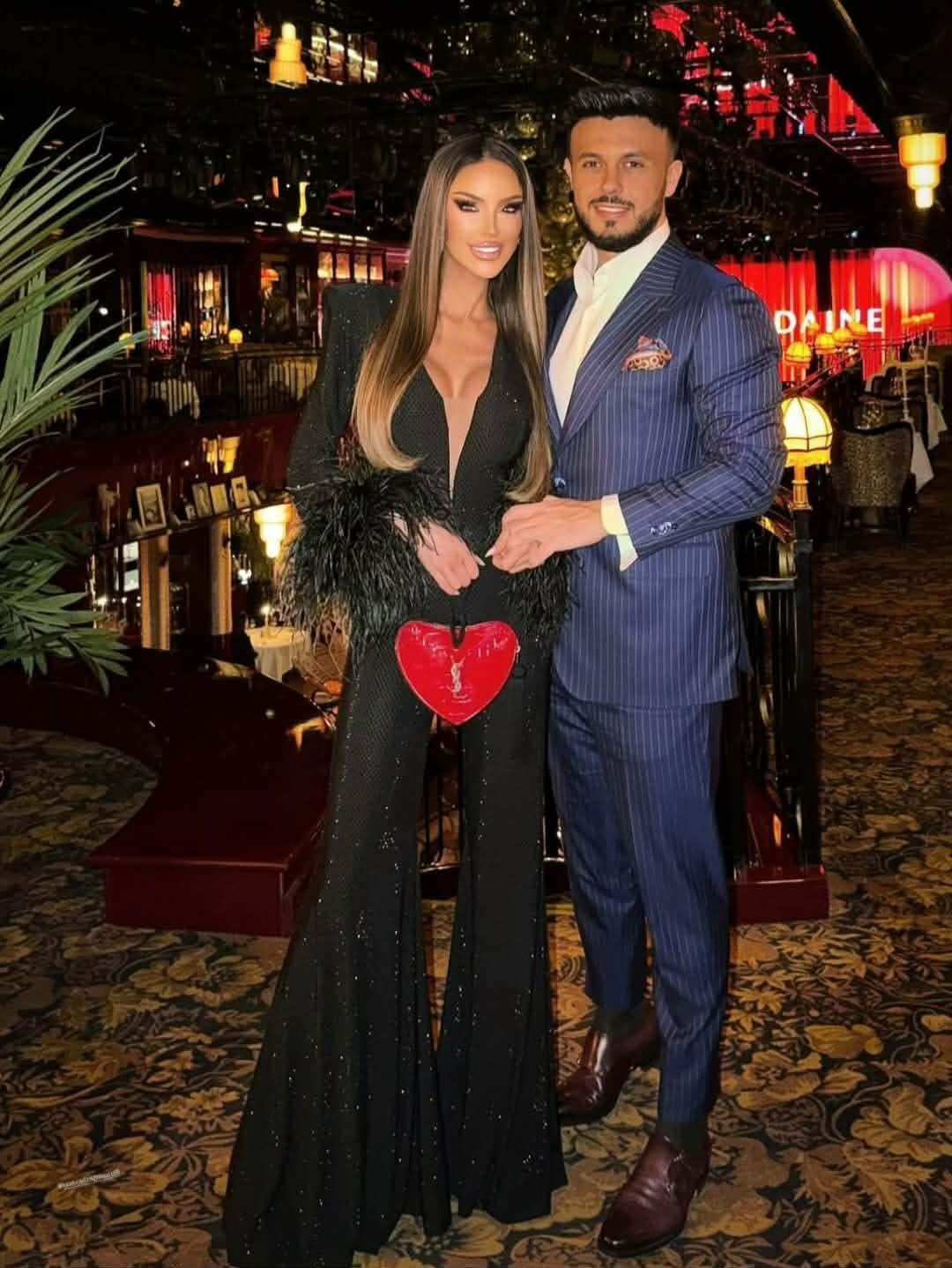 Cum a apărut Bianca Drăgușanu pe plaja din Mamaia. Instagram vs realitate