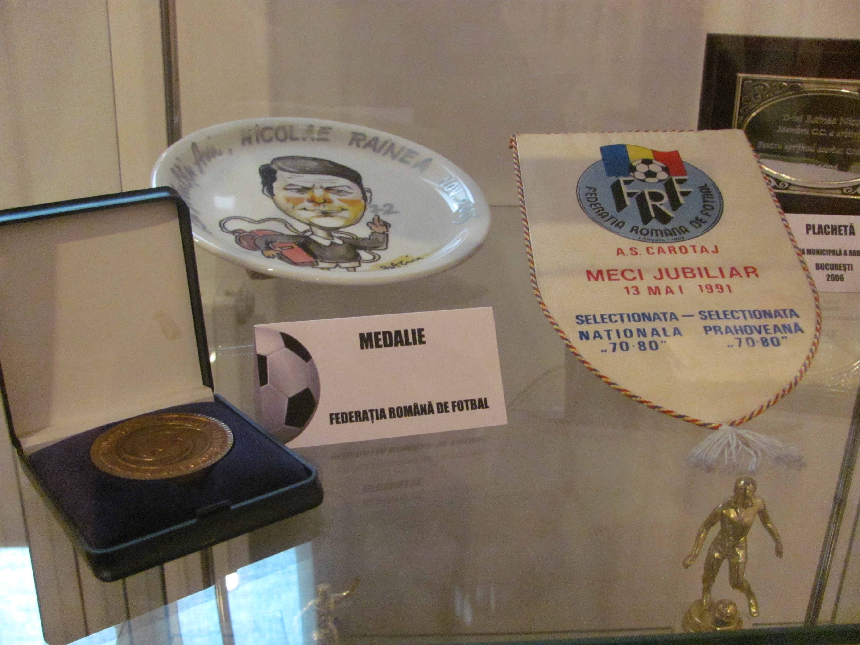 TRAGEDIE în fotbalul românesc. A murit Rainea, cel mai mare arbitru român!