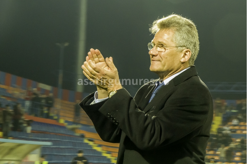 Super-eveniment la Palatul Culturii din Tg Mureș! Loți Bölöni, fost fotbalist la ASA, în lacrimi