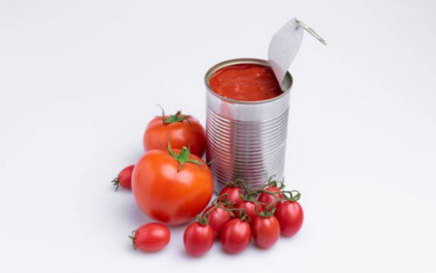 Puszka po pomidorach