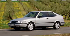 Saab 900 II (1994&nbsp-&nbsp1998)