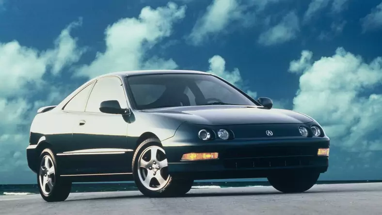 Acura Integra III (1993 - 2001) Sedan Integra LS wersja 4-drzwiowa, Benzynowy, Manualna skrzynia biegów, 1836cm3 - 144KM, 1192kg