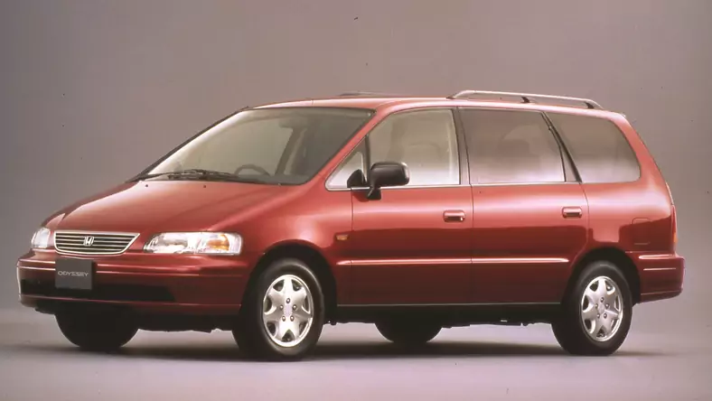 Honda Shuttle (1994 - 1999) Van Shuttle 2.3 LS VTEC wersja 5-drzwiowa, Benzynowy, Automatyczna skrzynia biegów, 2250cm3 - 150KM, 1705kg