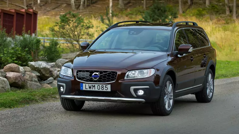 Volvo XC70 III (2007 - ) Kombi XC 90 D5 AWD Kinetic 7os wersja 5-drzwiowa, Diesel, Automatyczna skrzynia biegów, 1969cm3 - 235KM, 2005kg