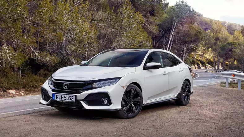 Honda Civic X (2016 - ) Hatchback Civic 1.8 Elegance (Honda Connect+) wersja 5-drzwiowa, Benzynowy, Manualna skrzynia biegów, 1798cm3 - 142KM, 1341kg