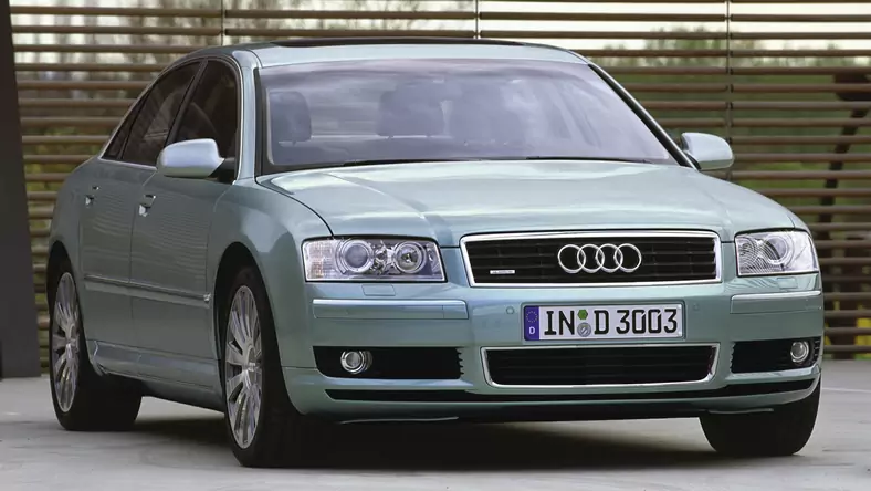 Audi A8 II D3 (2002 - 2009) Sedan A8 3.2 FSI L wersja 4-drzwiowa, Benzynowy, Automatyczna skrzynia biegów, 3123cm3 - 260KM, 1740kg