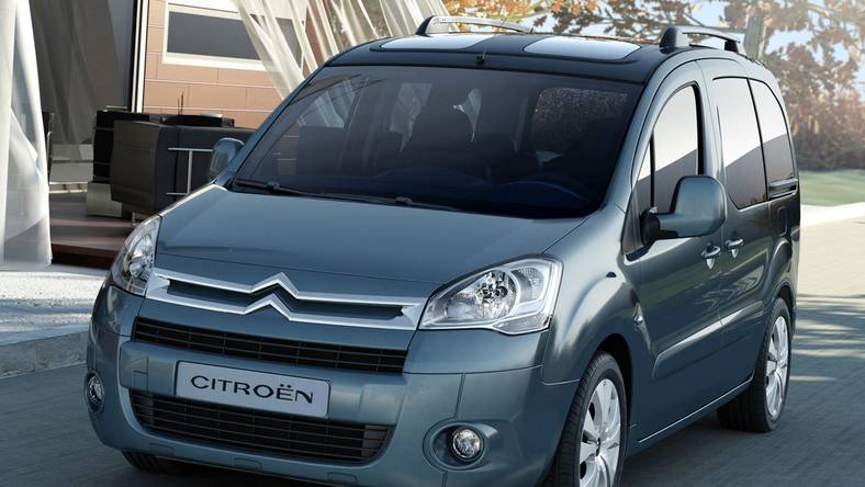 Citroen Berlingo Ii (2008 - ) Kombi Berlingo 1.6 Hdi Selection Wersja 5-Drzwiowa, Diesel, Manualna Skrzynia Biegów, 1560Cm3 - 92Km, 1407Kg - Auto Świat