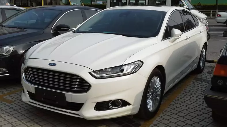 Ford Mondeo IV Mk 5 (2014 - ) Sedan Mondeo 1.5 EcoBoost ST-Line X wersja 4-drzwiowa, Benzynowy, Manualna skrzynia biegów, 1499cm3 - 160KM, 1504kg