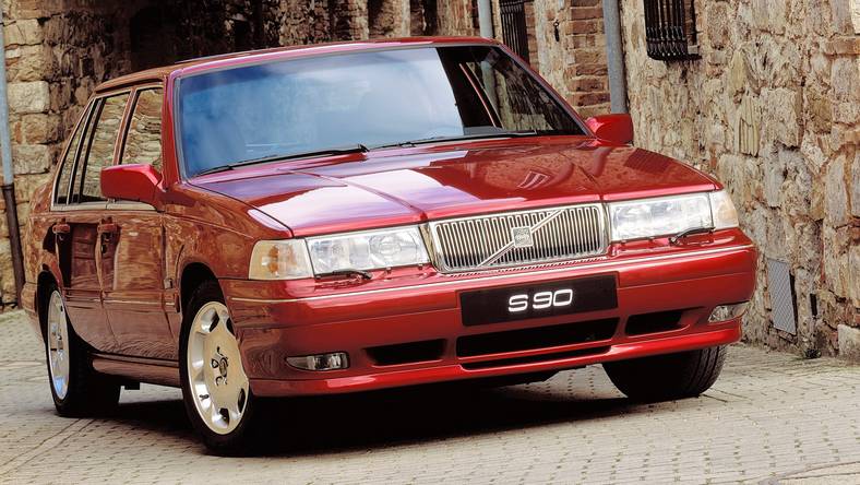 Volvo S90 I (1996 1998) Sedan S90 3.0 wersja 4drzwiowa