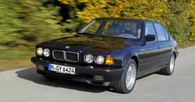 BMW Seria 7 II E32 (1986&nbsp-&nbsp1994)