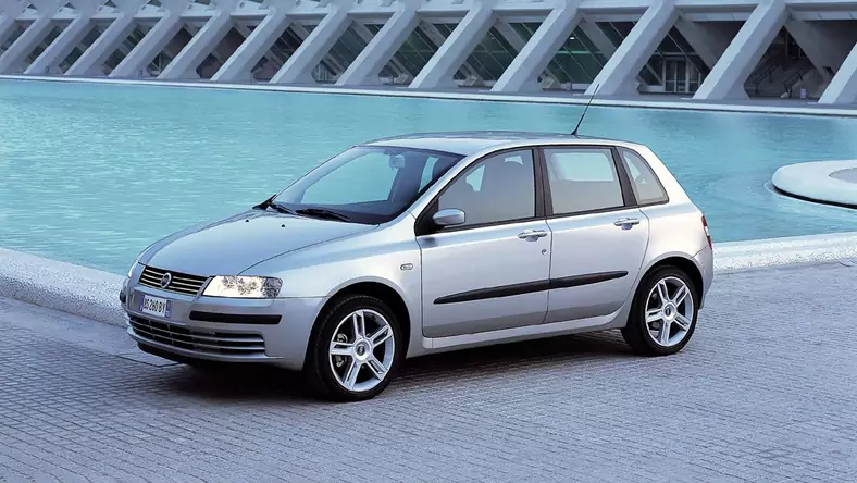 Fiat Stilo (2001 - 2010) Kombi Stilo 1.4 16V Active wersja 5-drzwiowa, Benzynowy, Manualna skrzynia biegów, 1368cm3 - 95KM, 1220kg