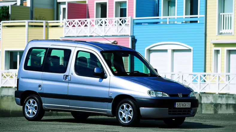 Peugeot Partner I (1996 - 2008) Kombi Partner 1.4 XR wersja 4-drzwiowa, Benzynowy, Manualna skrzynia biegów, 1360cm3 - 75KM, 1125kg