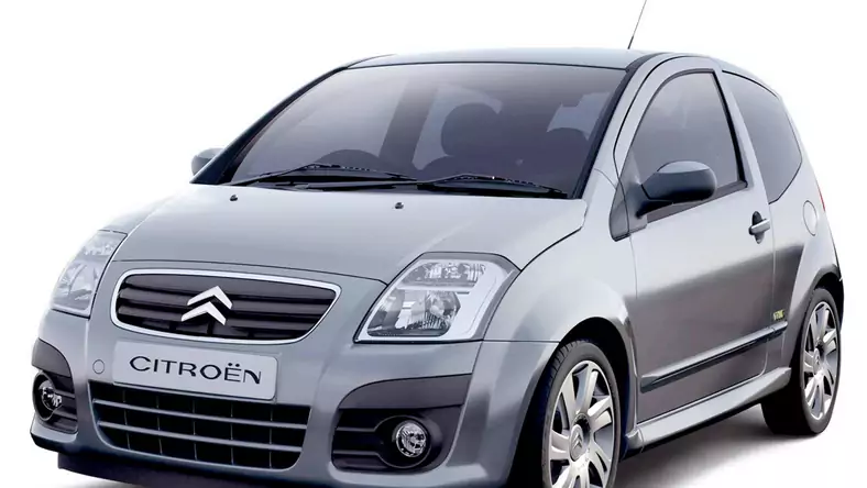 Citroen C2 (2003 - 2009) Hatchback C2 1.4 Impress Wersja 3-Drzwiowa, Benzynowy, Manualna Skrzynia Biegów, 1360Cm3 - 73Km, 1065Kg - Auto Świat