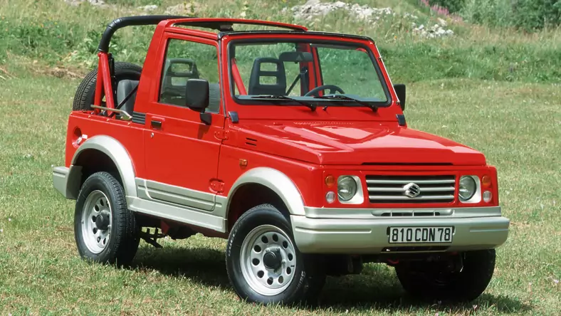 Suzuki Samurai (1981 - 1998) Soft Top Samurai 1.9 TD JX Canvas Top wersja 2-drzwiowa, Diesel, Manualna skrzynia biegów, 1905cm3 - 63KM, 1160kg