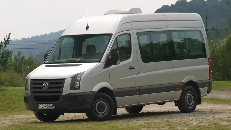 Volkswagen Crafter (2006 - ) Furgon, wysoki dach Crafter 35 TDI (11m3) wersja 4-drzwiowa, Diesel, Manualna skrzynia biegów, 2461cm3 - 109KM, 2129kg