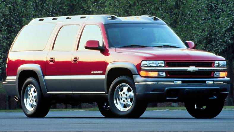 Chevrolet Suburban X (2000 - 2006) Kombi Suburban 6.0 2500 wersja 5-drzwiowa, Benzynowy, Automatyczna skrzynia biegów, 5967cm3 - 325KM, 2661kg
