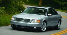 Audi S8 I D2 (1996&nbsp-&nbsp2002)