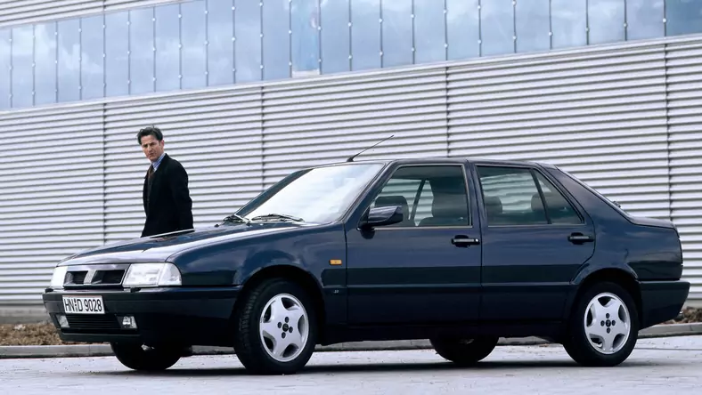 Fiat Croma I (1985 - 1996) Hatchback Croma 2.0 i.e. Turbo wersja 5-drzwiowa, Benzynowy, Manualna skrzynia biegów, 1995cm3 - 155KM, 1142kg